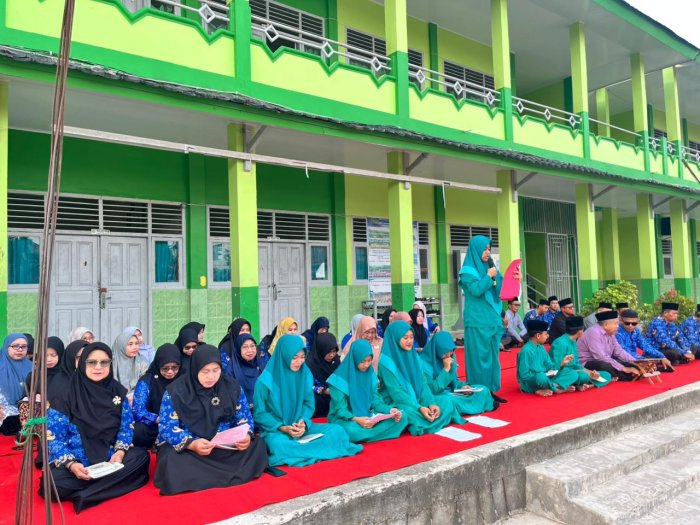 Jumat Berkah, Madrasah Giatkan Pembiasaan Religius Sebelum KBM