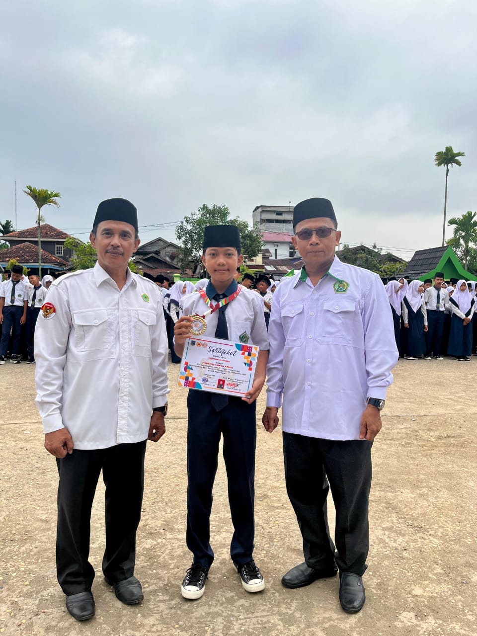 Siswa MTsN 1 Tanjab Barat Juara Tingkat Kabupaten, Ini Lombanya !
