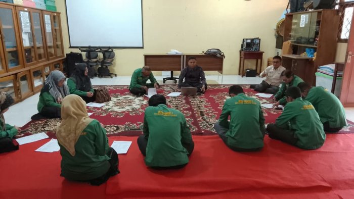 Persiapkan Ujian Madrasah TP 2025/2026, MTsN 1 Tanjab Barat Matangkan Pembagian Tugas Panitia