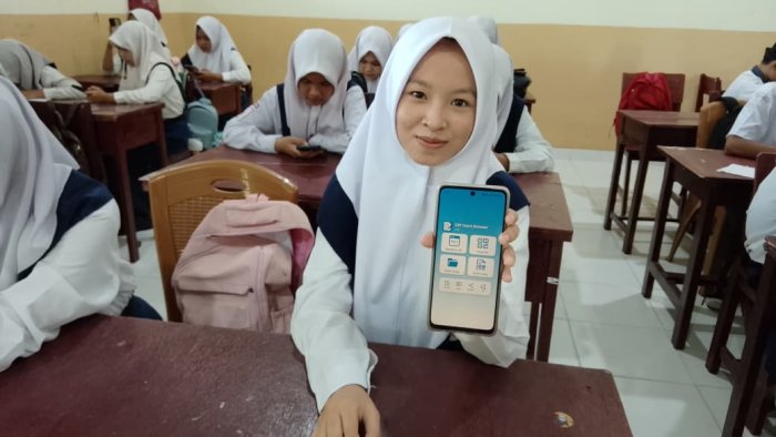 Uji Kesiapan Siswa dan Teknologi, MTsN 1 Tanjab Barat Gelar Try Out UM Berbasis CBT Exam Browser