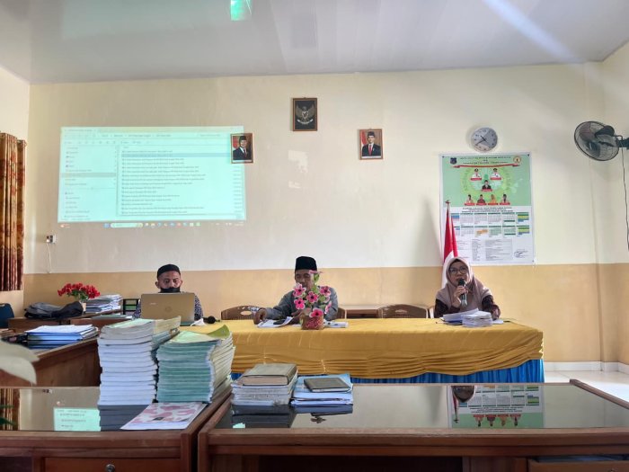 Wujudkan Kepedulian, MTsN 1 Tanjab Barat Optimalkan Zakat Penghasilan ASN