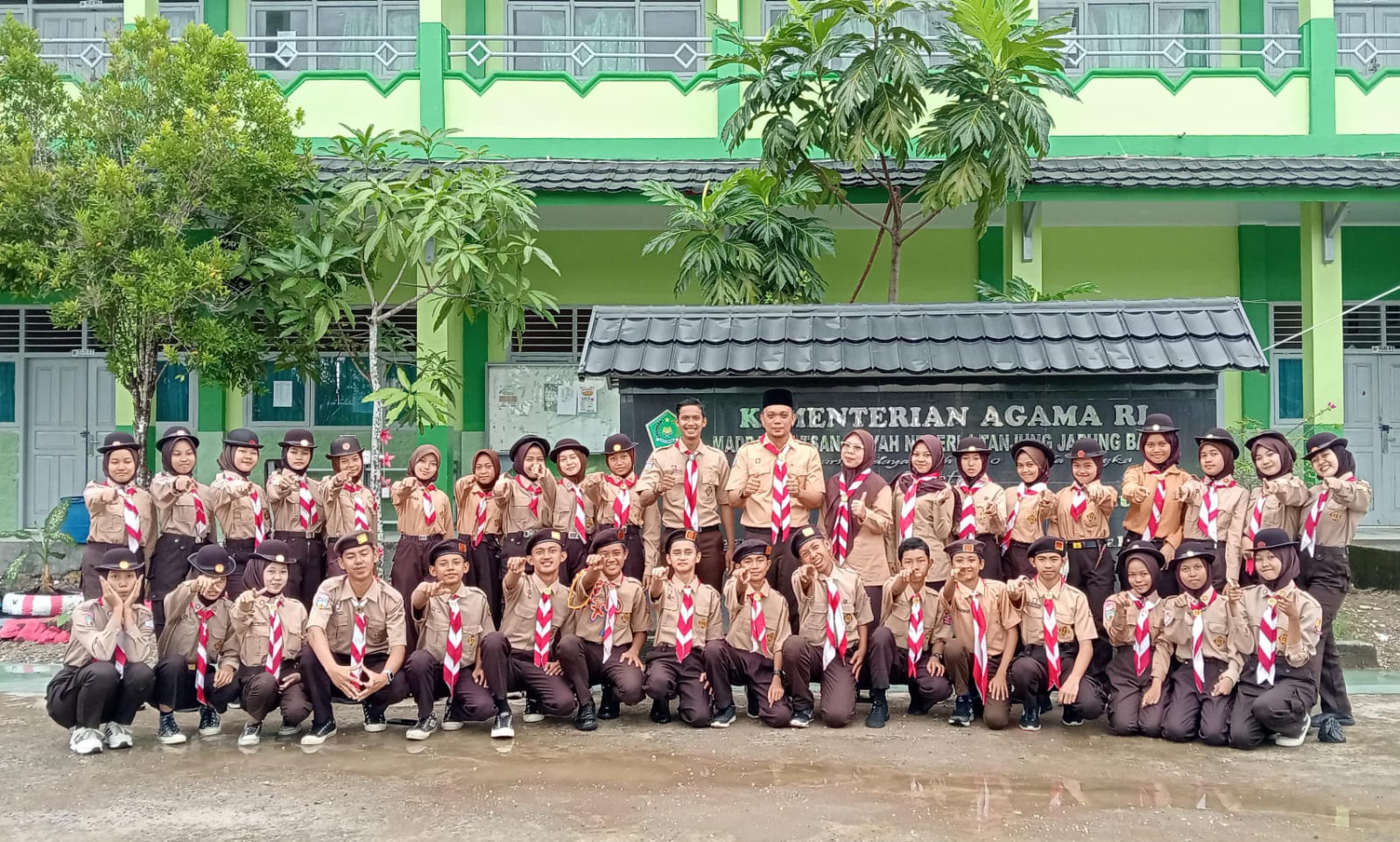 Gerakan Pramuka Gugus Depan 01.505-01.506 Pangkalan MTsN 1 Tanjab Barat Adakan Pelantikan TKU Ramu Dan Rakit