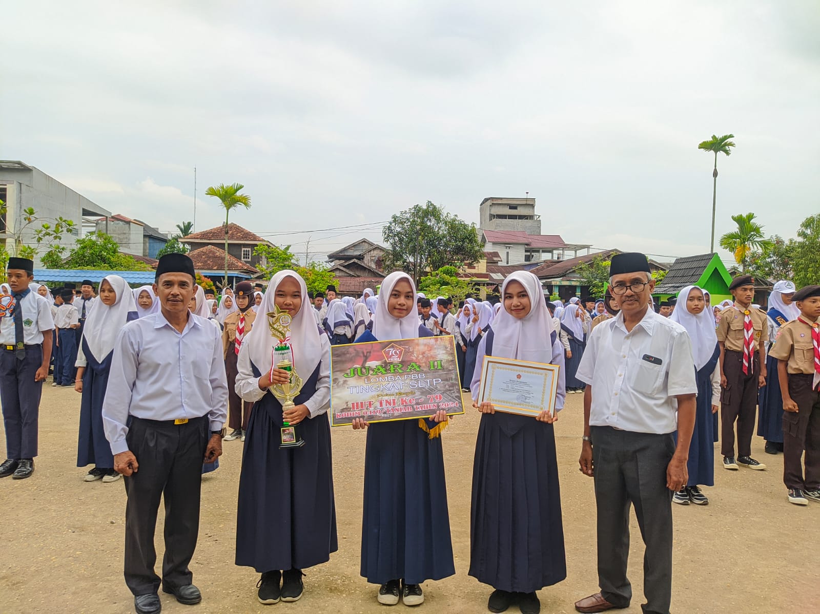 Siswa Dan Siswi MTsN 1 Tanjab Barat Kembali Raih Prestasi Di Tingkat Kabupaten Dan Provinsi